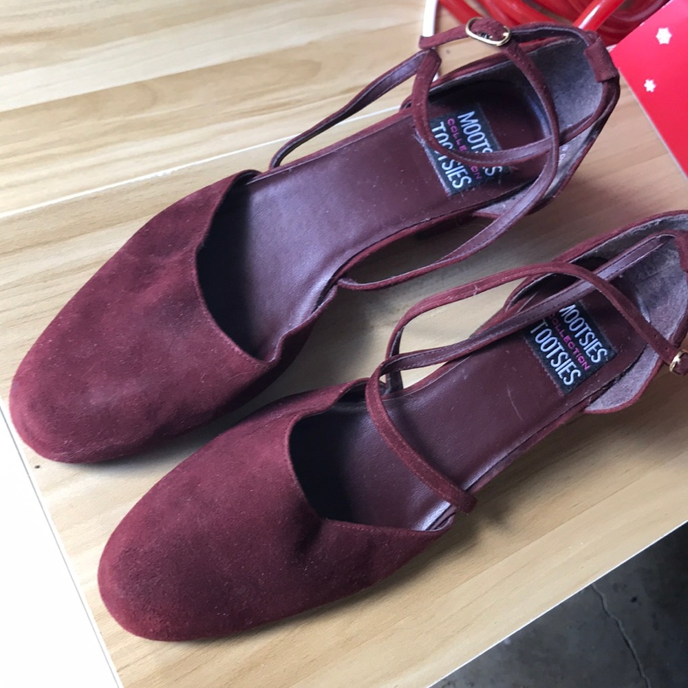 Dress shoes